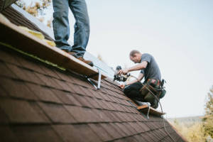 Local Roofers in Silver Lakes, CA